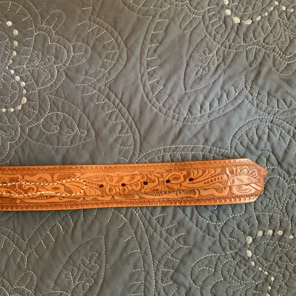 Western Belt main image 3